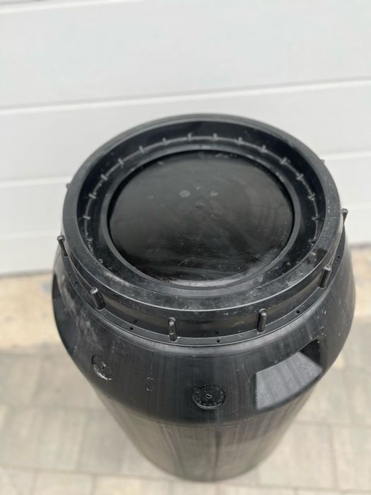 Beczka 250l. Beczki po artykułach spożywczych.