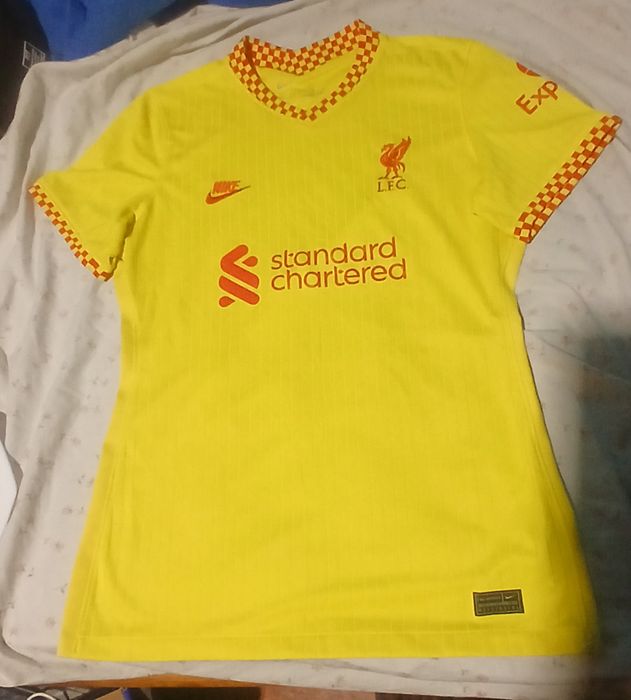 T-shirt de futebol do Liverpool