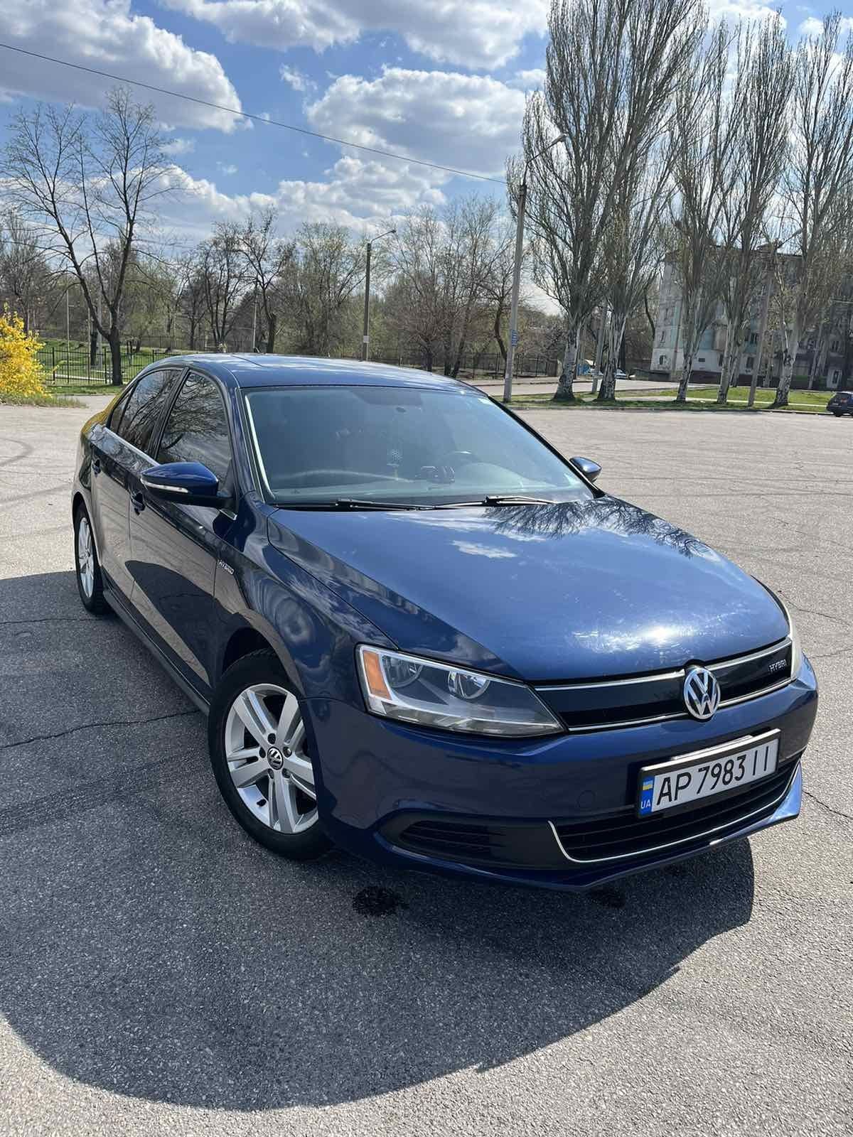 Volkswagen Jetta 2014 гібрид HEV 1.4