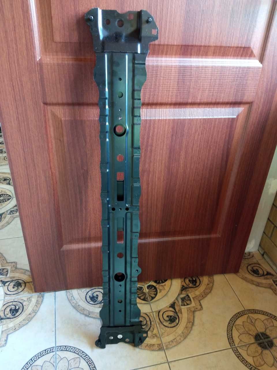 Балка рамы поперечная под радиатор TOYOTA Rav4 57104 - 42090 Оригинал