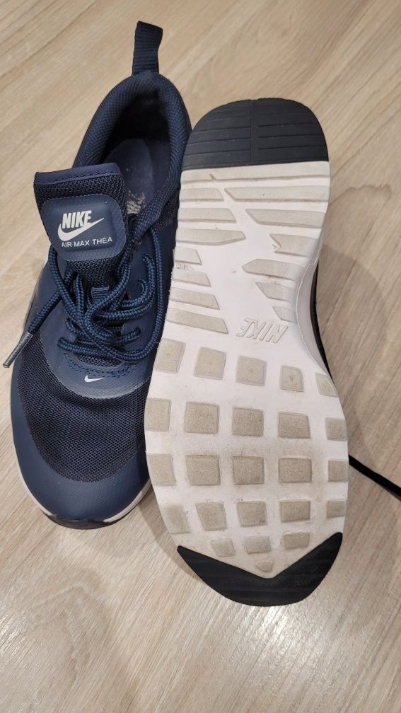 Buty Nike 36 /22.5