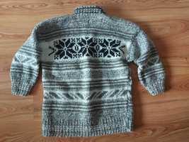 Nieużywany sweter z wełny hand made