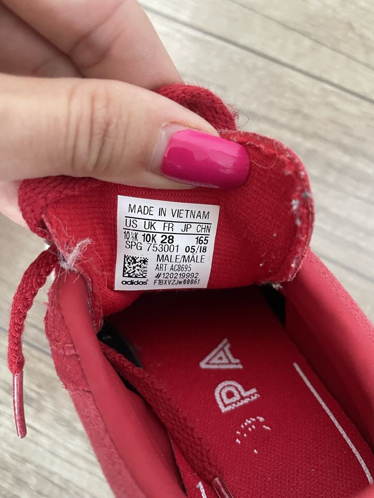 Buty polbuty sportowe oryginalne adidas adidasy 28
