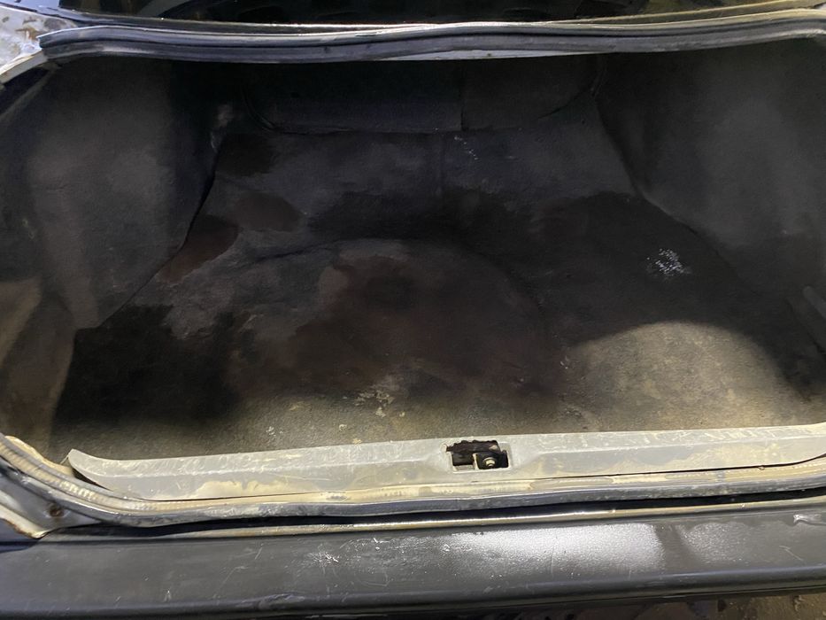 Продам нісан примера