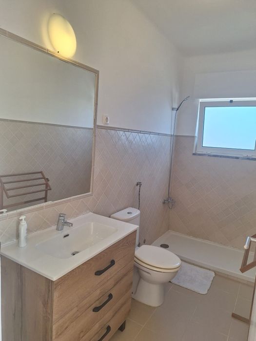 Moradia em Cabanas de Torres