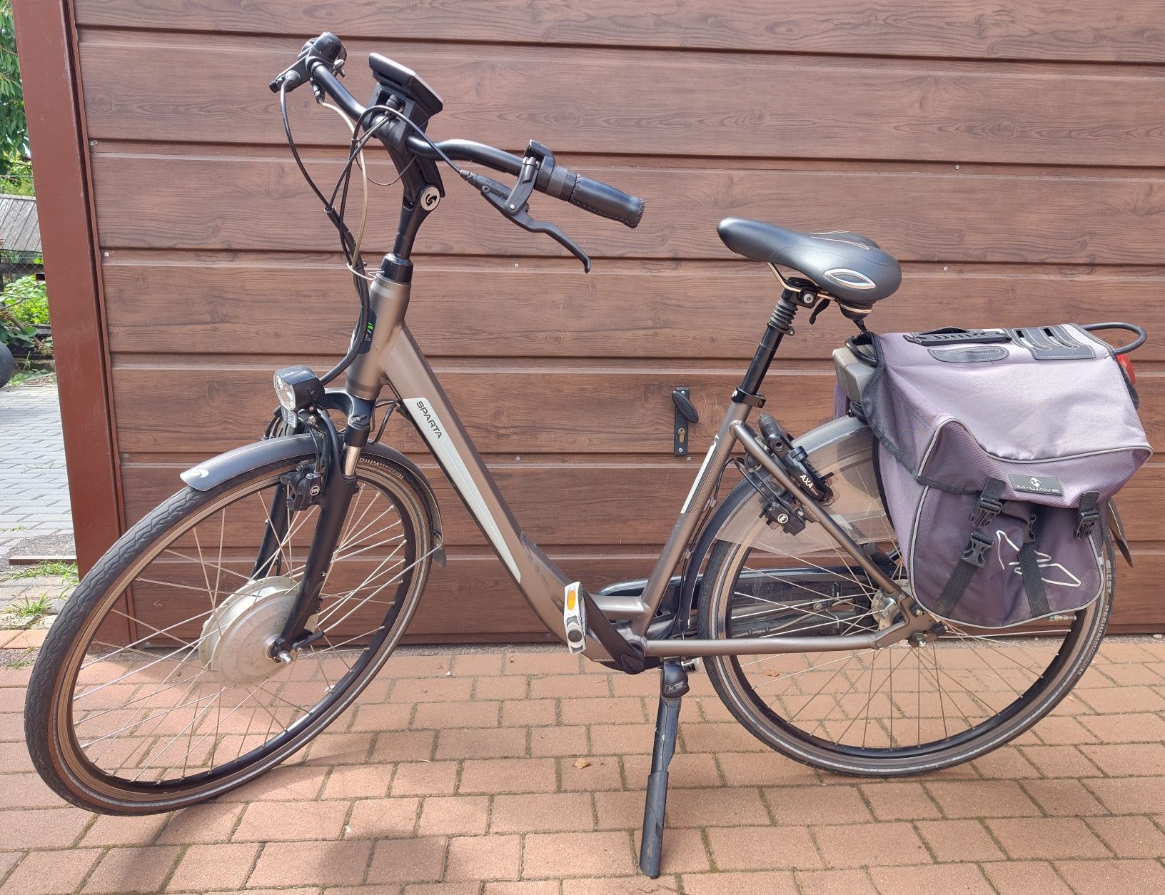 Rower elektryczny Sparta F7i 28