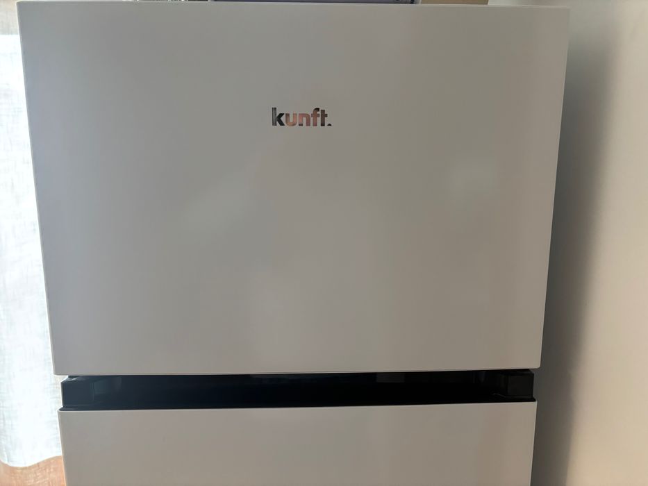 Frigorífico Kunft KDD4870NWH — 243L | Como Novo