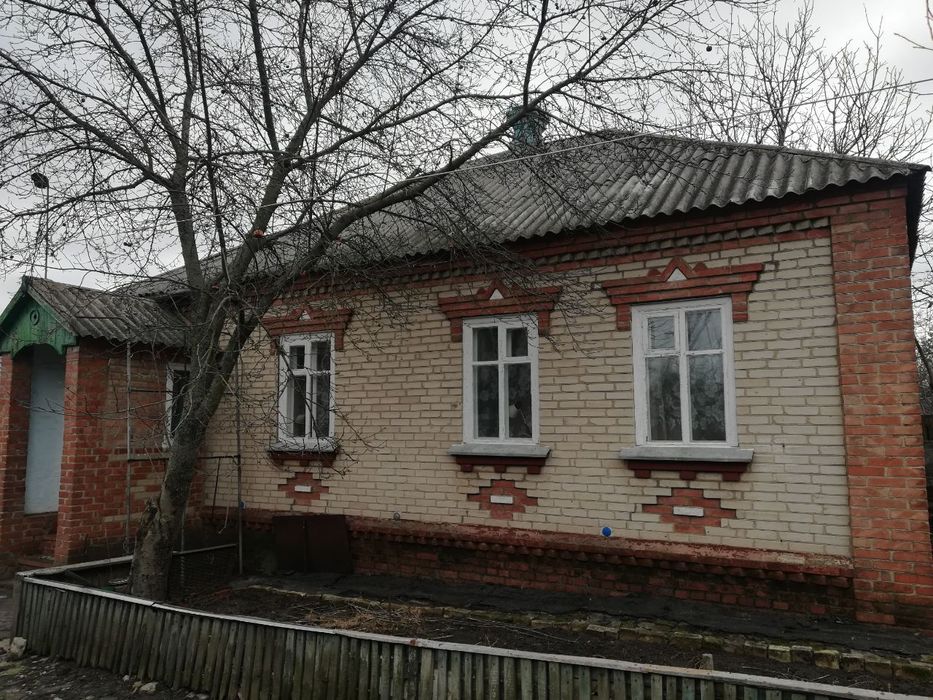 Срочно.Дом с землею- обмен на авто