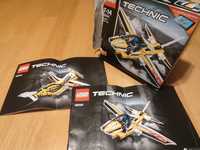 LEGO Technic 42044 samoloty