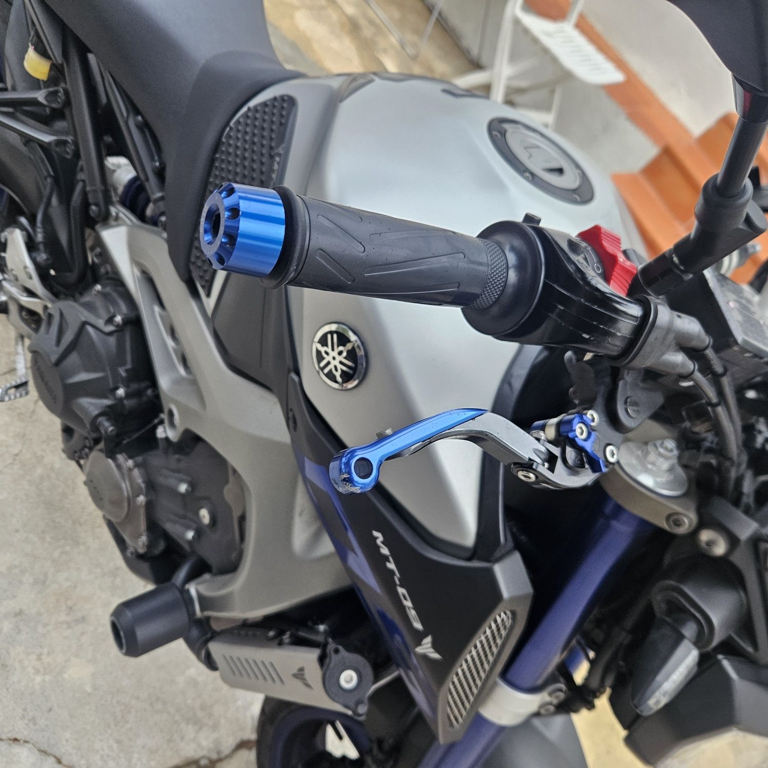 Yamaha MT-09 de 2015 - Ótimo Estado