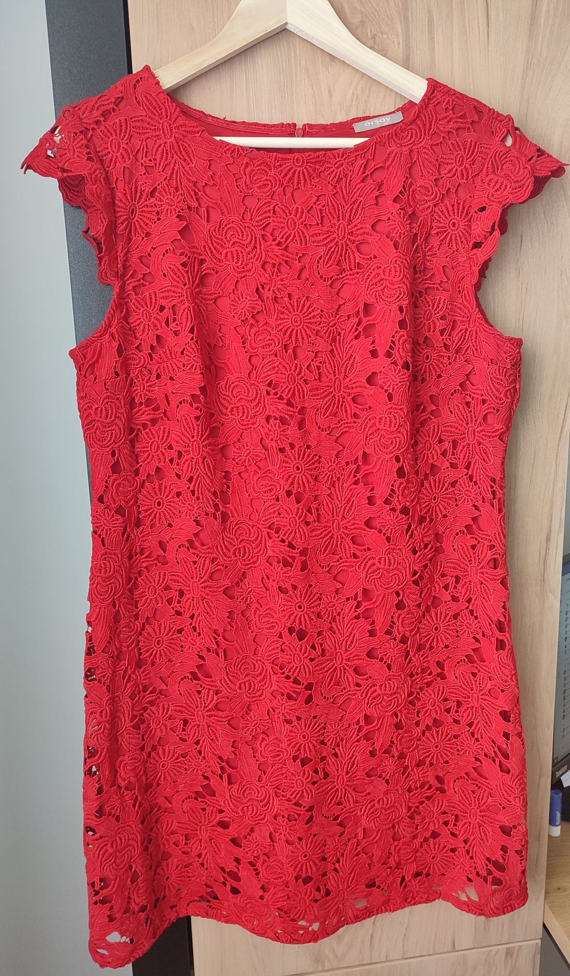 Czerwona koronkowa sukienka XL (42) Orsay