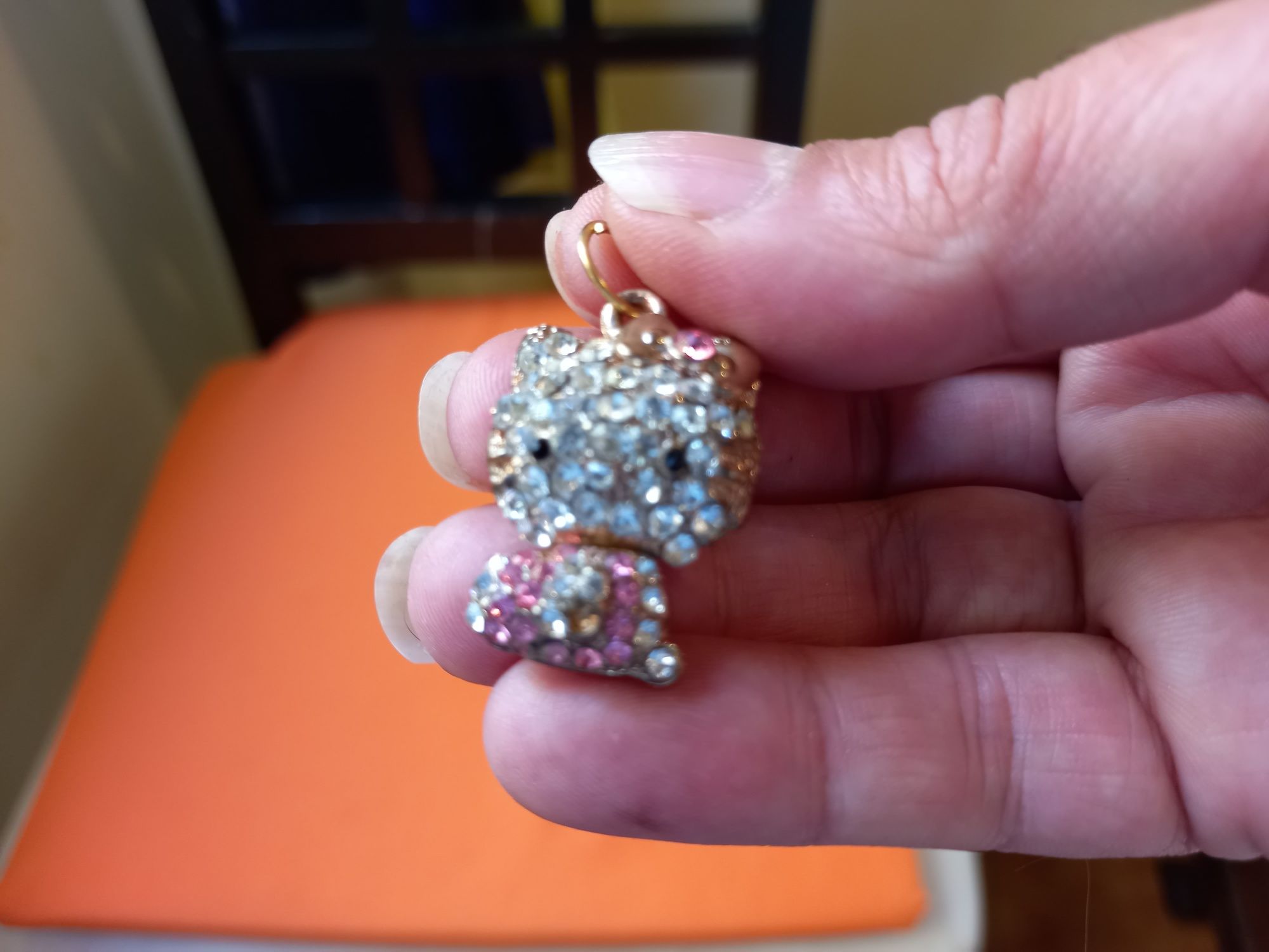 Hello Kitty medalha - ofereço porta chaves