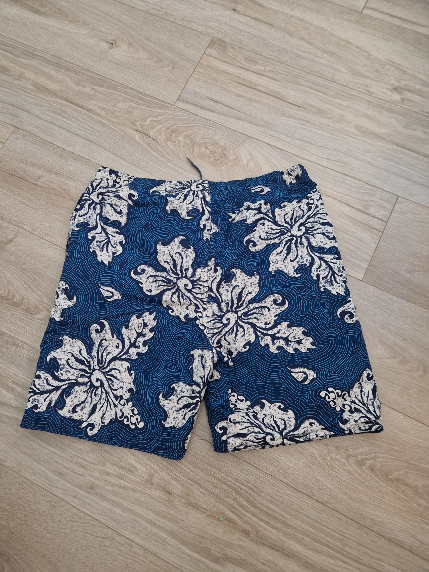 Letnie męskie shorty rozmiar xl