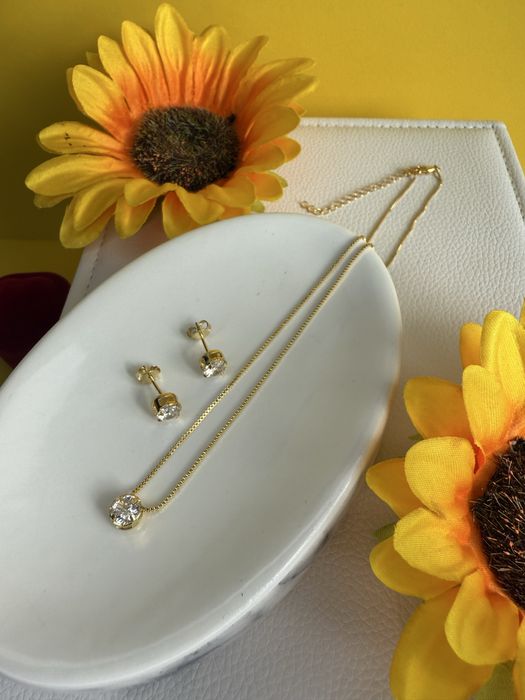 Colar ponto de liz pedra de zirconia folheado ouro semijoia