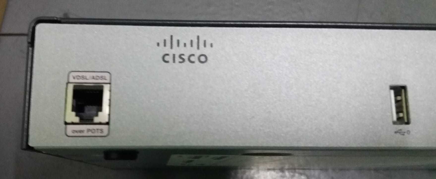 Cisco 800 Series-Como Novo