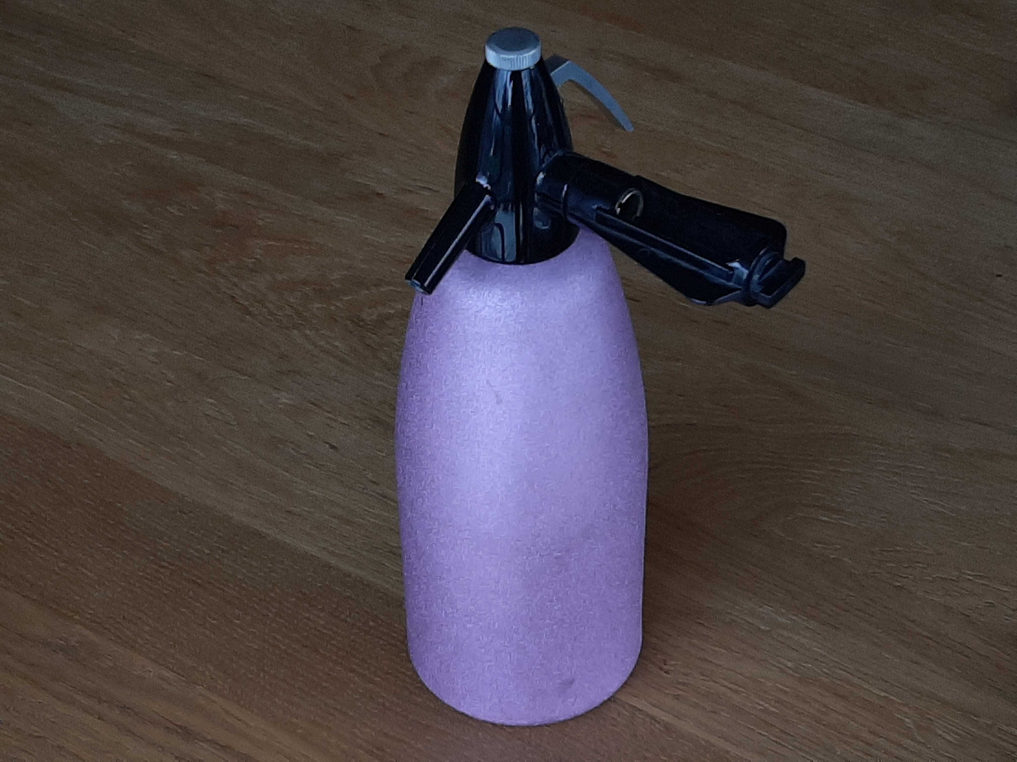syfon na naboje, saturator, soda stream z czasów PRL (produkcji NRD)