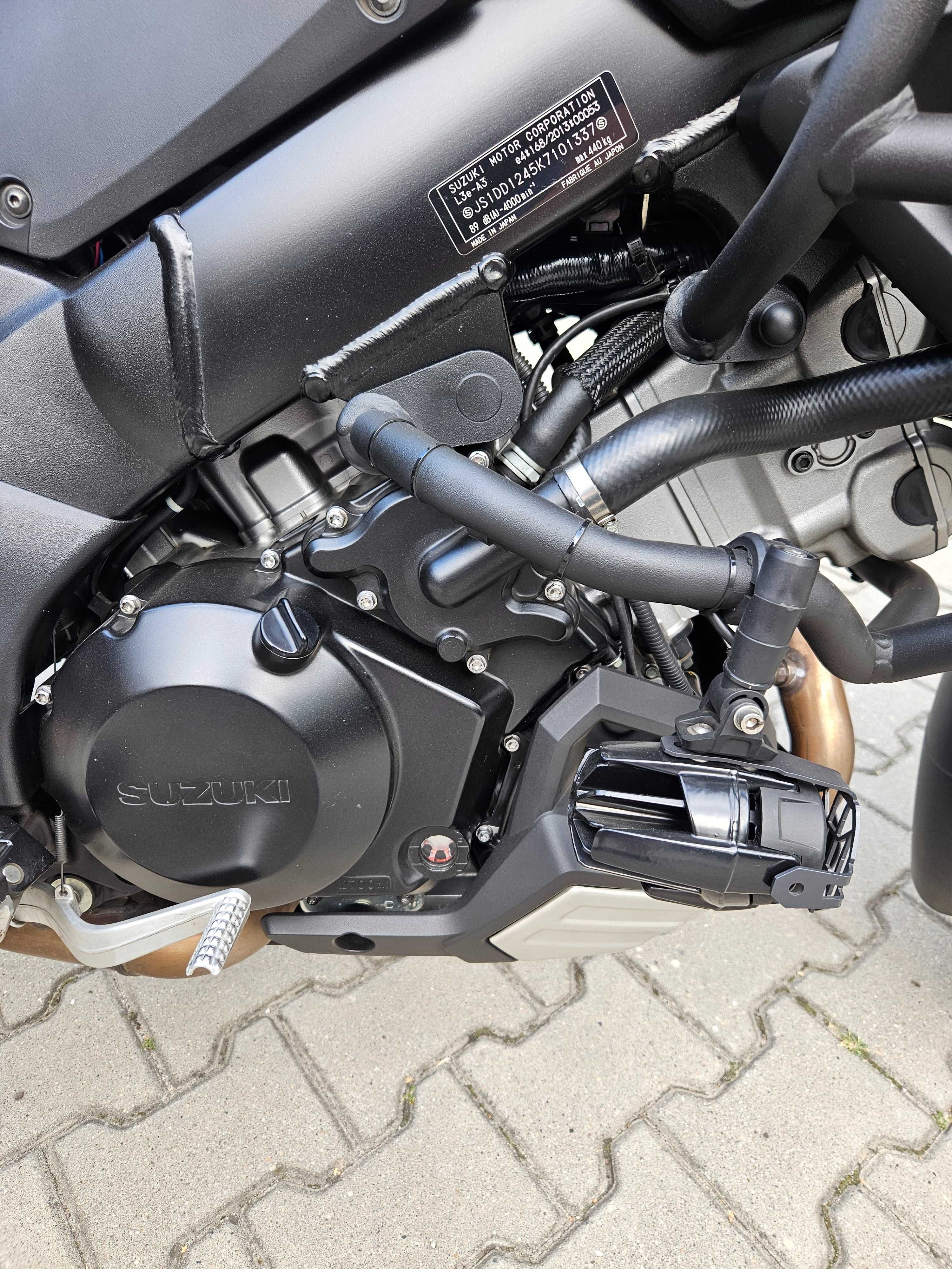 Suzuki DL v strom 1000