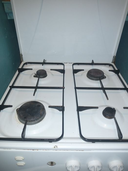 Продам газову плиту б/у