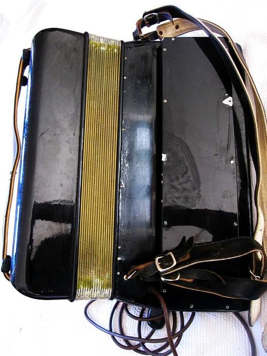para restauro: vintage acordeão HOHNER Bassophon