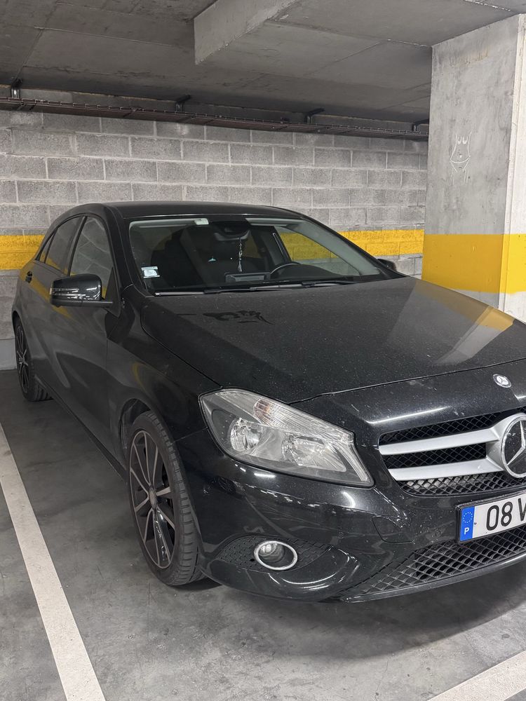 Mercedes A180 em excelente estado