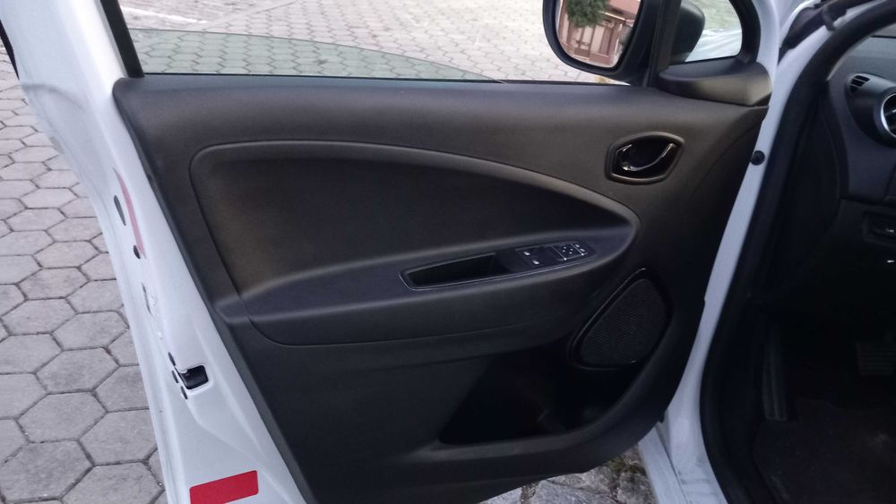 Renault Zoe R135 52kWh