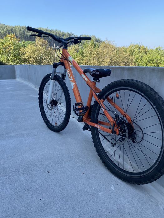 Bicicleta de dirt
