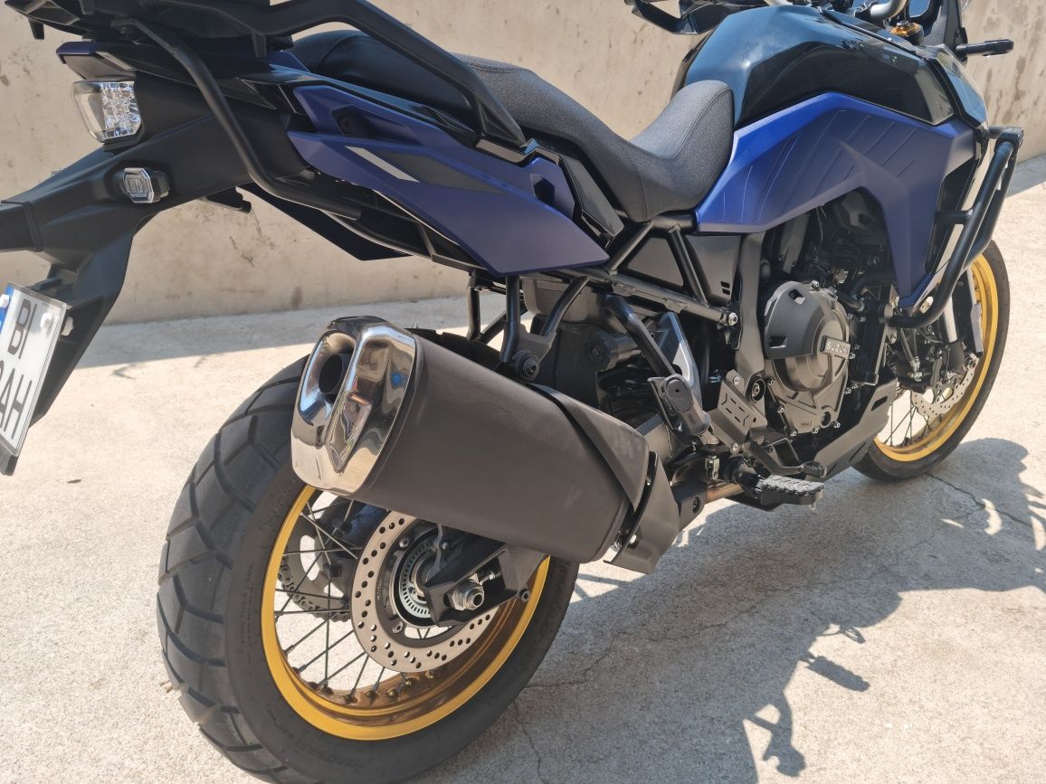 Suzuki V Strom 800DE