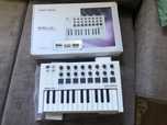 Controlador MIDI Arturia MINILAB mkII