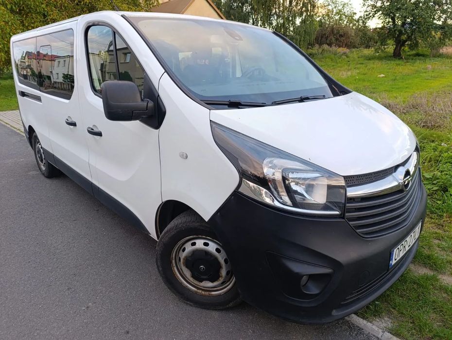 Opel Vivaro 1.6 diesel 120KM 9-osobowy klimatyzacja