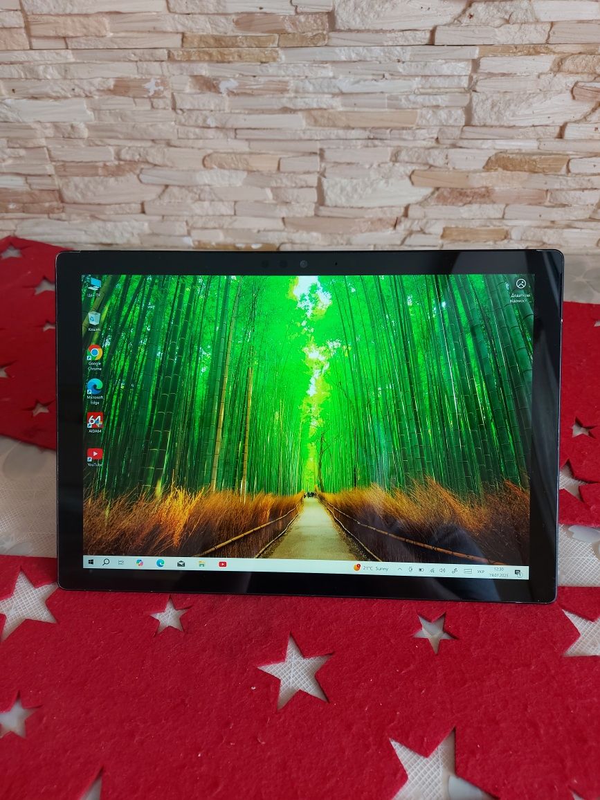 Планшет Microsoft Surface Pro 6, i5-8250U, RAM 8Gb, SSD 256 GB, Win 10