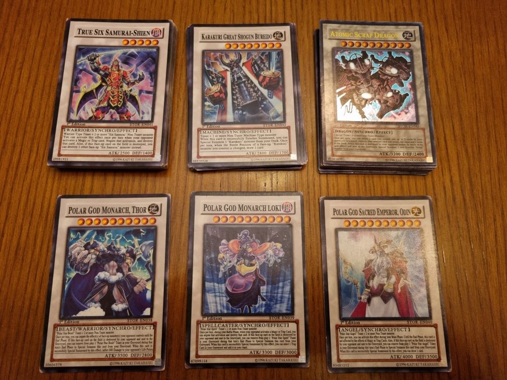 Lote de cartas yu-gi-oh