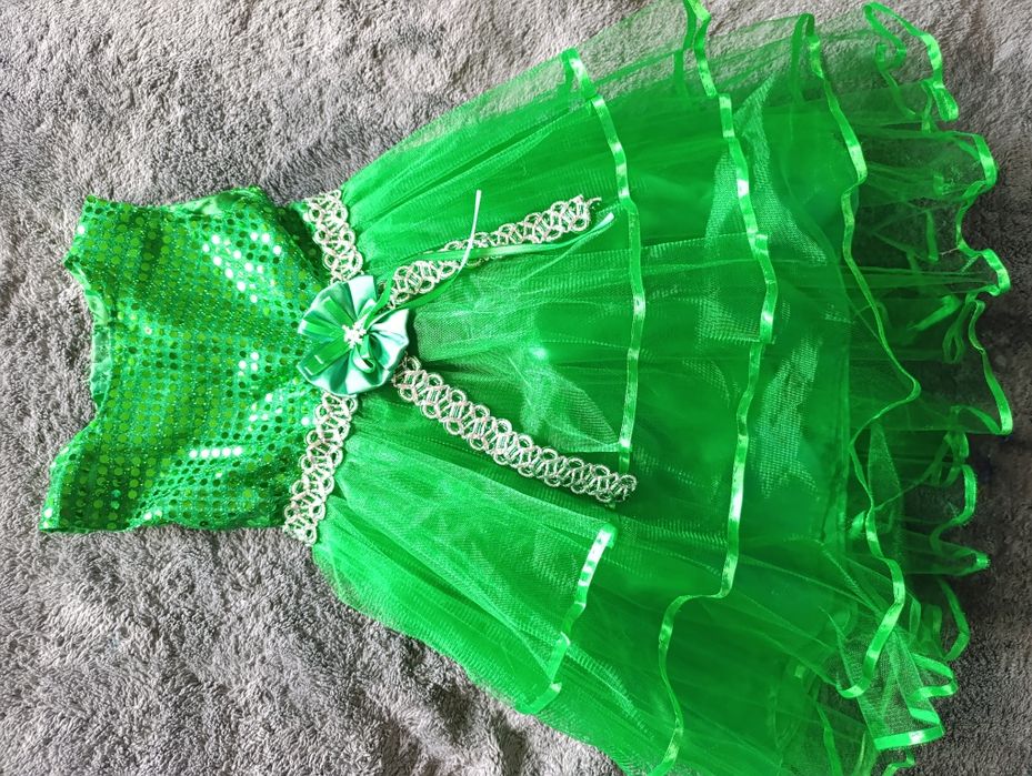 Новорічна сукня на 3-4р