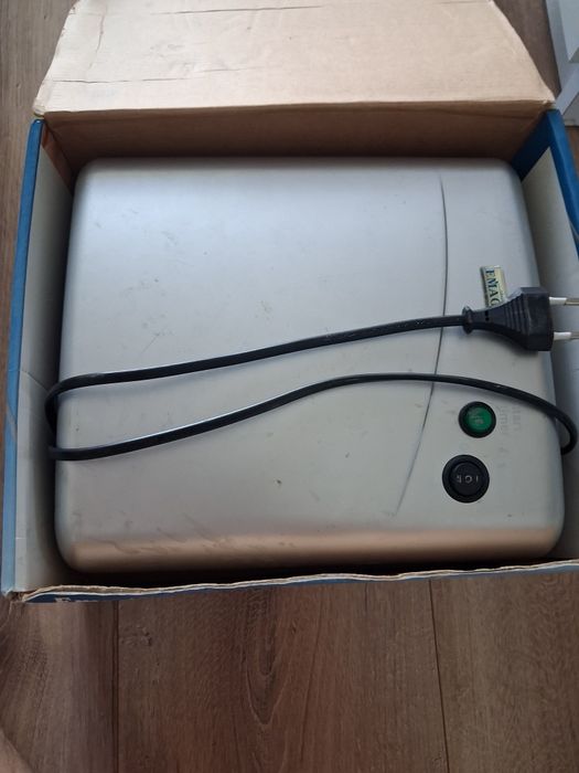 Lampa UV do paznokci