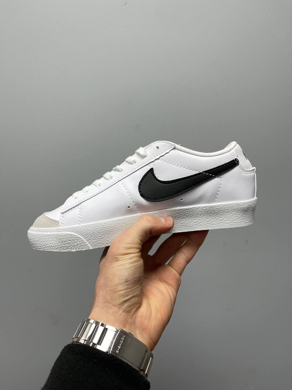 Жіночі кросівки Nike Blazer Low ‘White Black Logo’