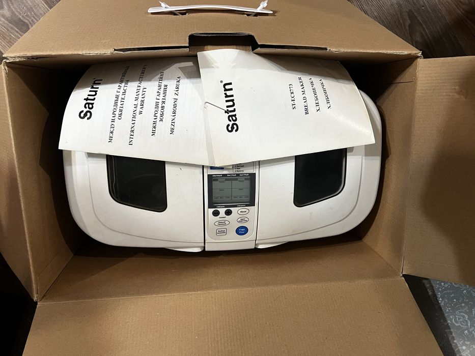 Хлібопічка / хлібопіч Saturn робоча