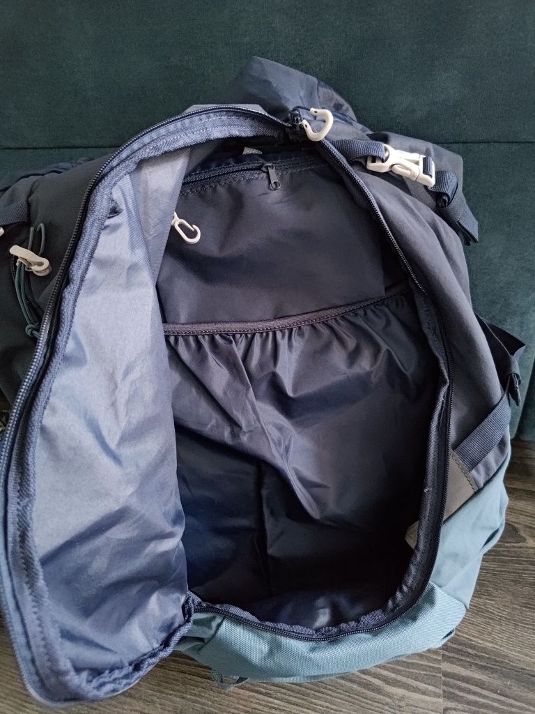 Plecak turystyczny jak nowy Quechua MH500 30 litrów

Stan bardzo