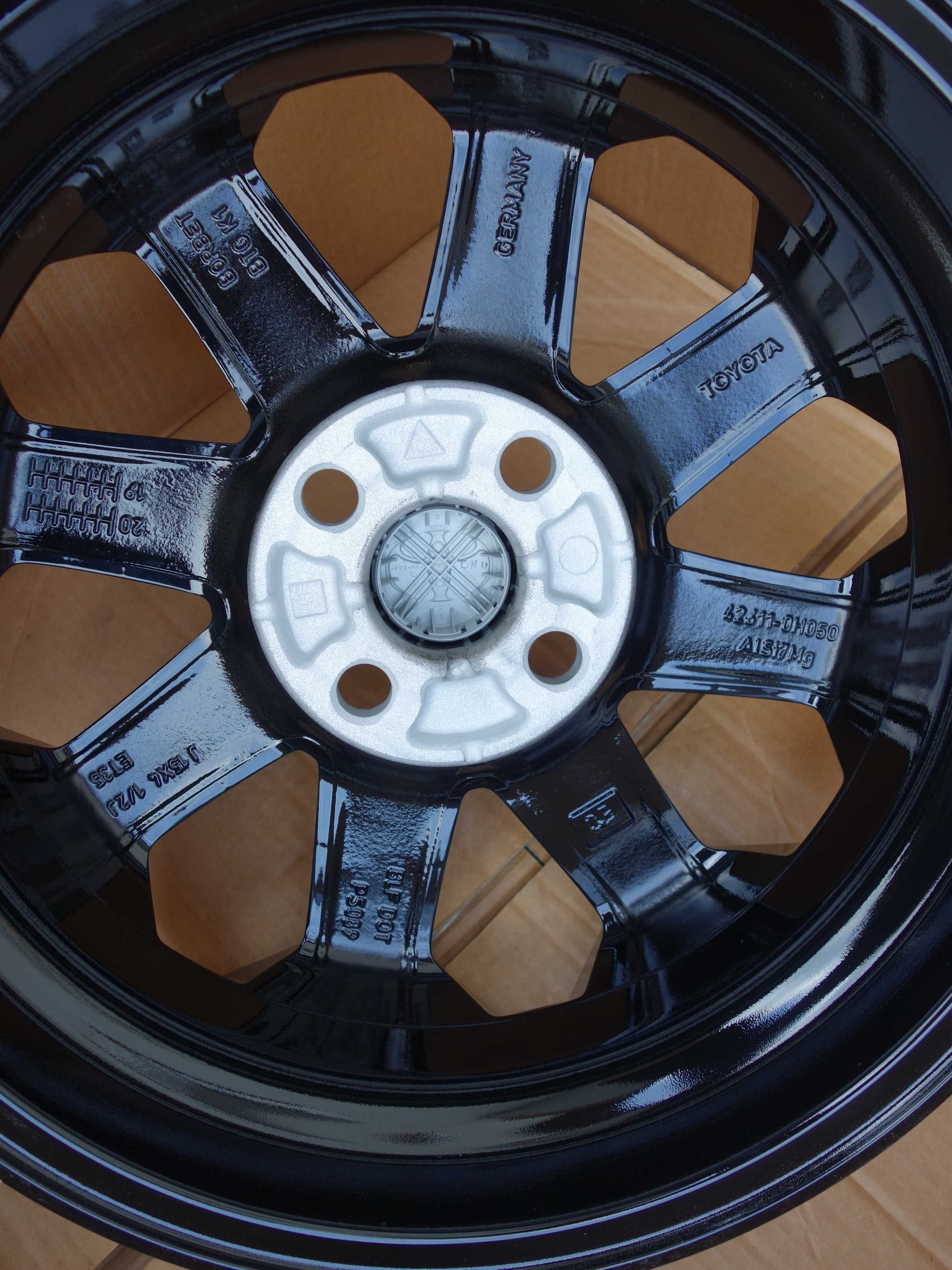 Felgi TOYOTA AYGO YARIS 15'' ORYGINALNE, Idealne!! 4x100