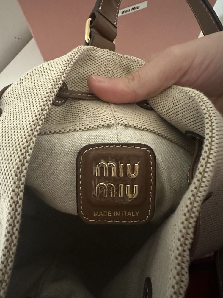 Mala miu miu praticamente nova