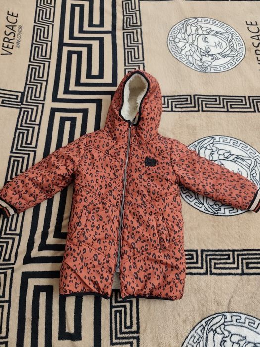 Куртка тепла на дівчинку