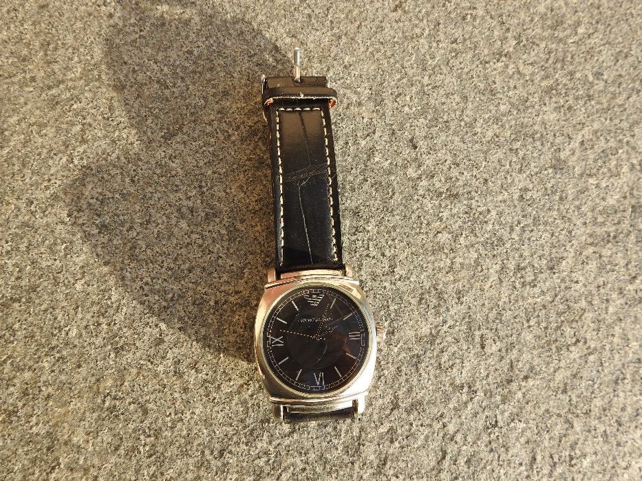 Zegarek na rękę marki Emporio Armani męski czarny, z paskiem skórzanym