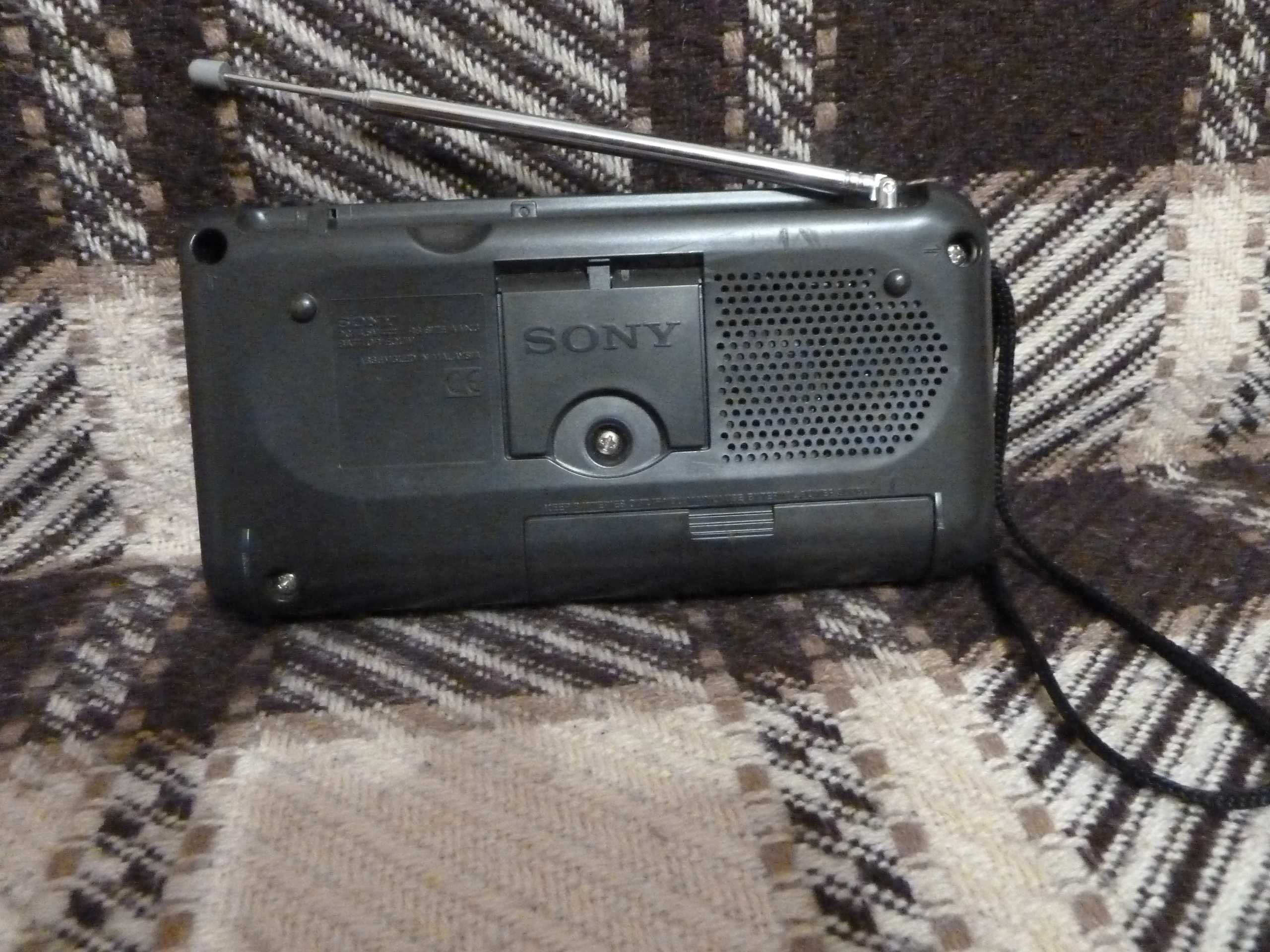 Analogowe radyjko Sony, AM/FM, bardzo dobra jakość. Vintage.