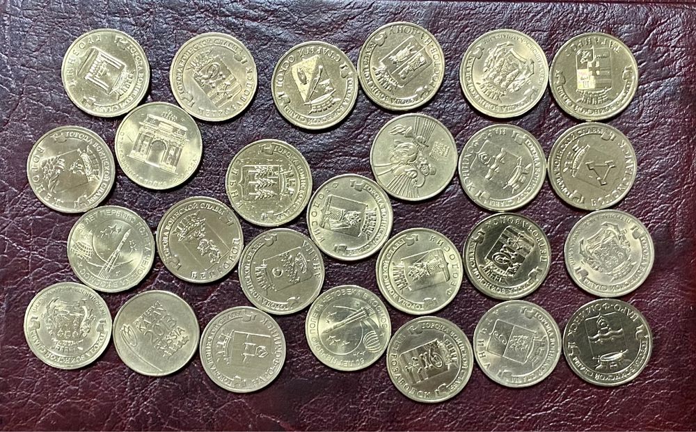 Монеты набором либо по отдельности