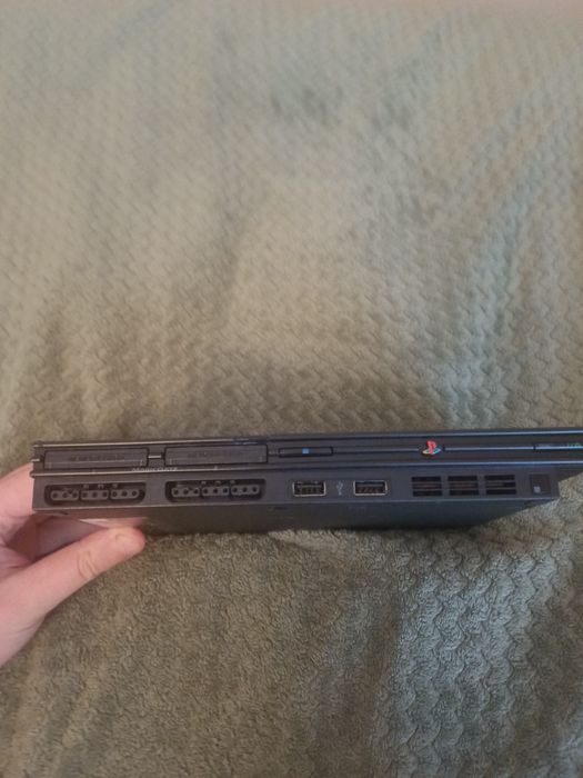 PlayStation 2 slim + 18 gier