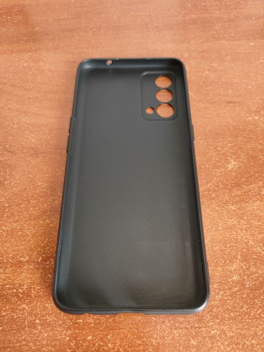 Продам чехол на телефон Realme GT Master Edition