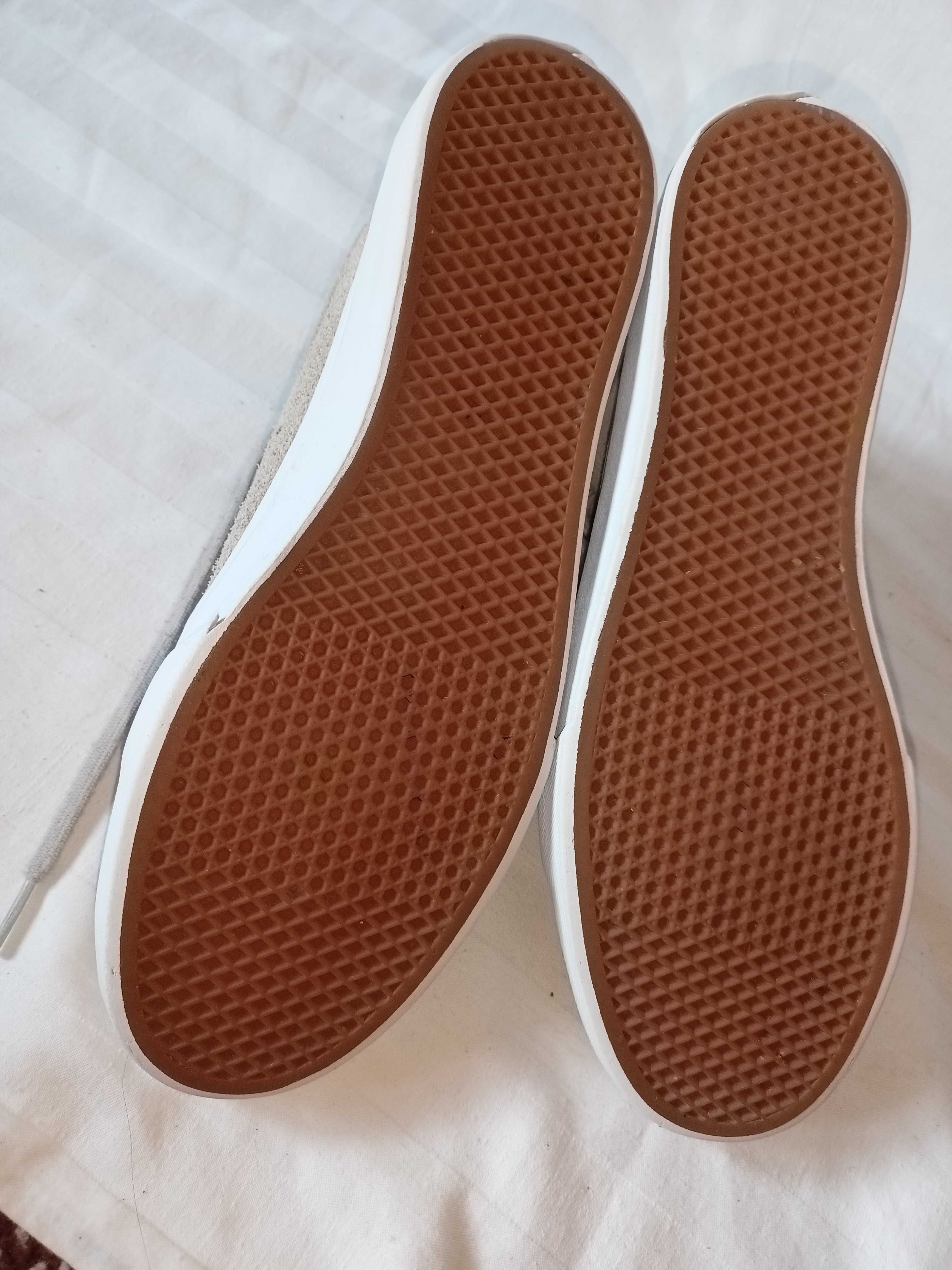 Vans roz. 42 - dł. wkł. 26,5 cm- skóra