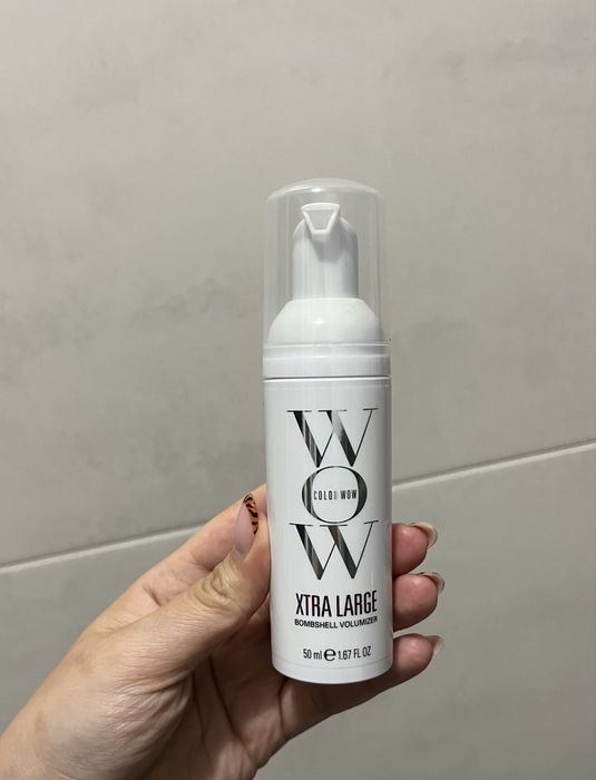Używana pianka do włosów color wow xtra large bombshell volumizer