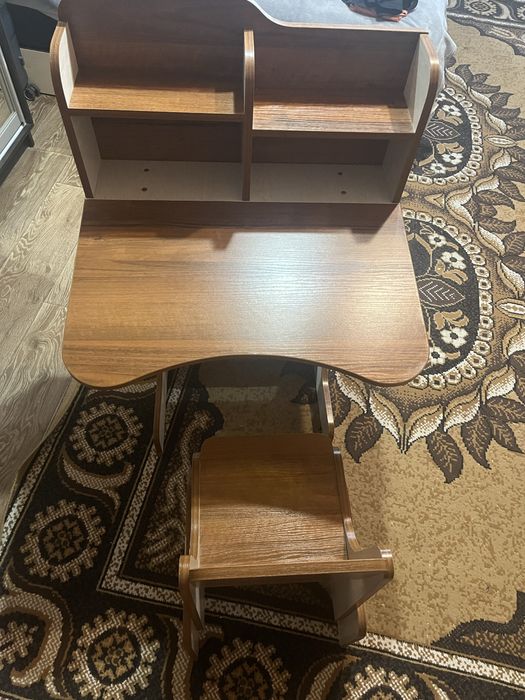 Продам комплектом: столик та стілець