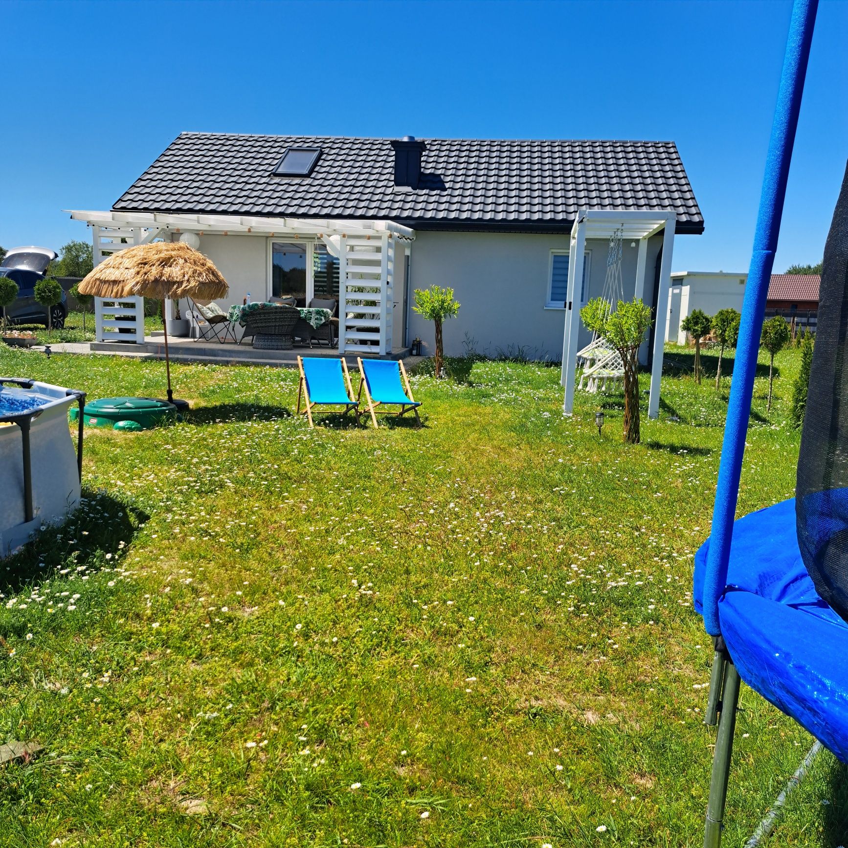 Domek nad jeziorem Krasne
