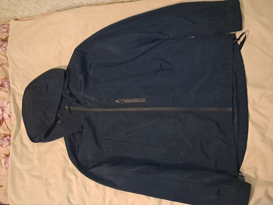 Продам чоловічу вітровку