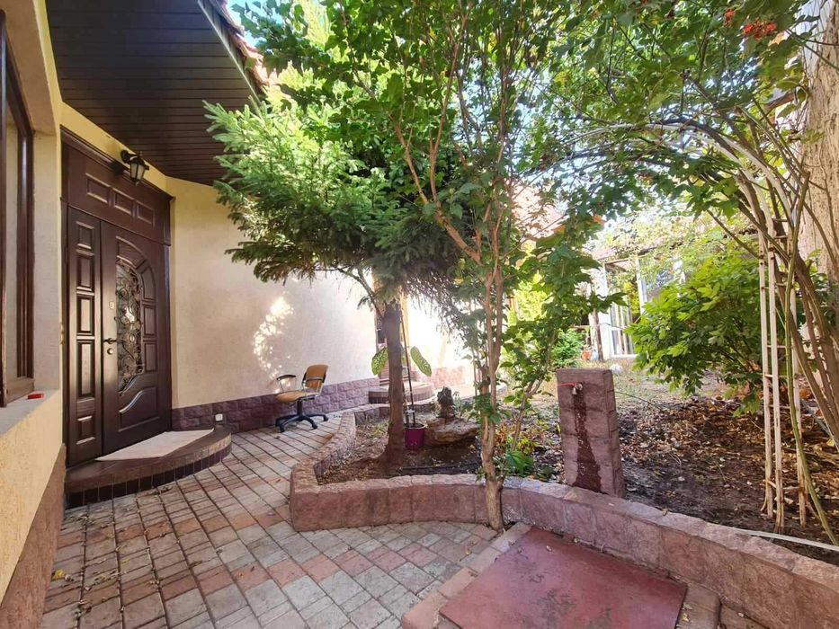 4- комнатный дом 6 станция Люстдорфской дороги/ 1 линия